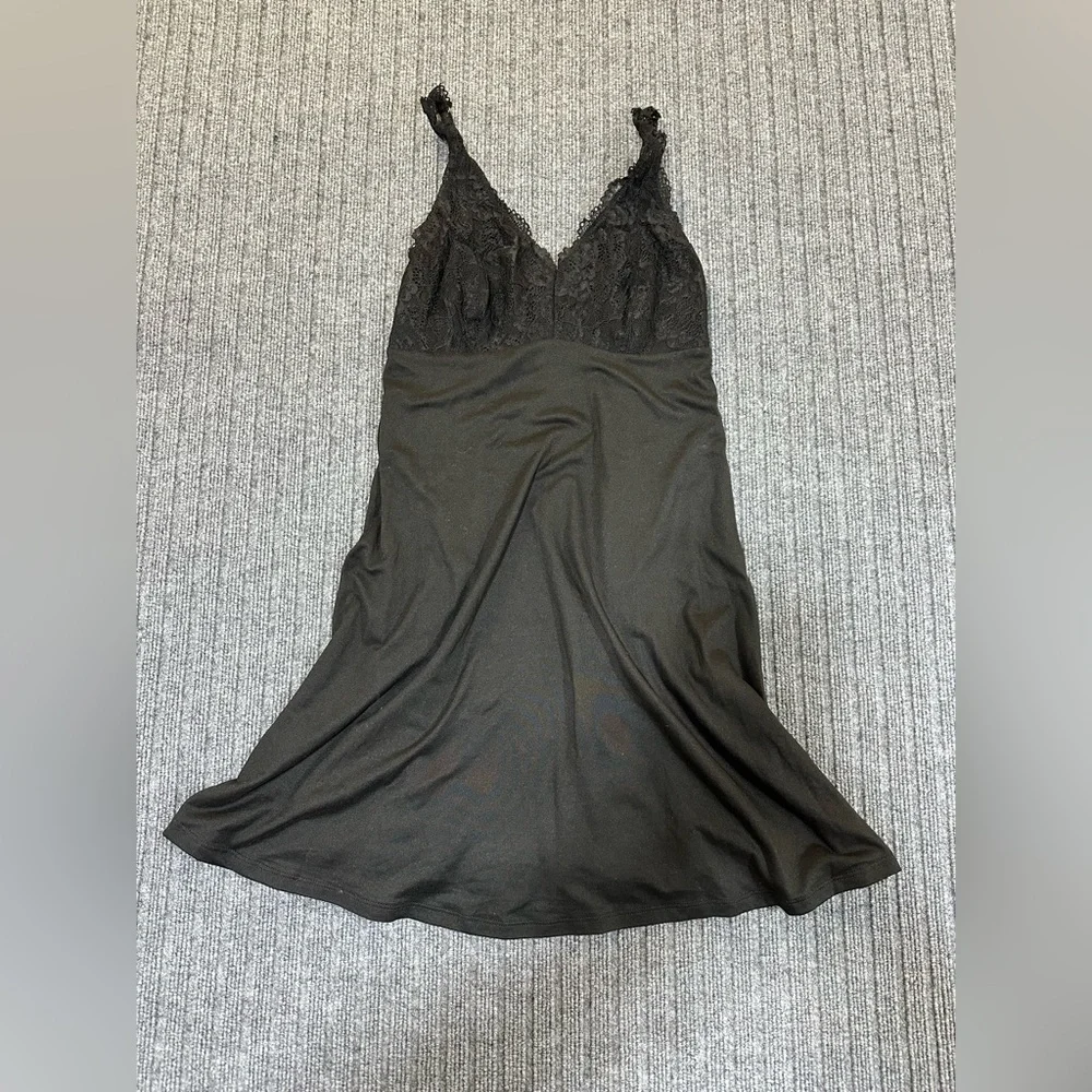 Flora Nikrooz‎ chemise or slip dress